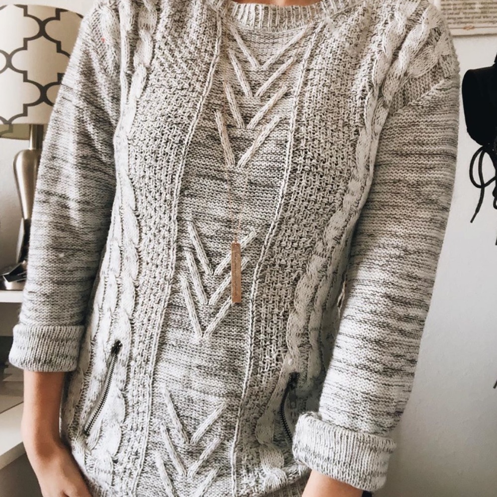 Long Grey Sweater - Picture 3 of 4